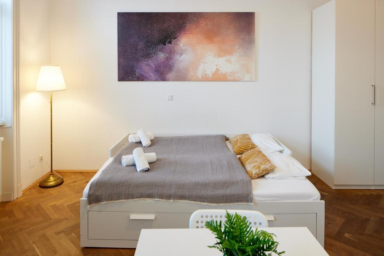 Nice Studio Close To Metro III Wien Exteriör bild